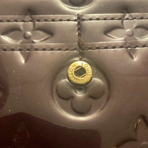 Authentic Louis Vuitton Monogram Vernis Sarah Wallet - Picture 8 of 10